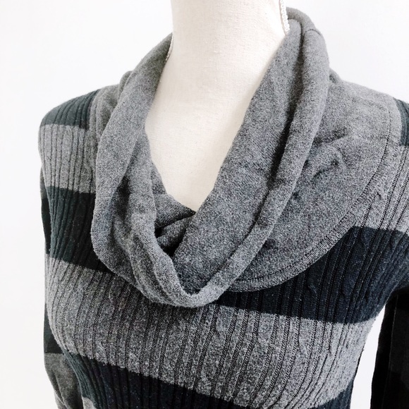 🤰🏻 Grey and Black Maternity Sweater - Picture 2 of 4